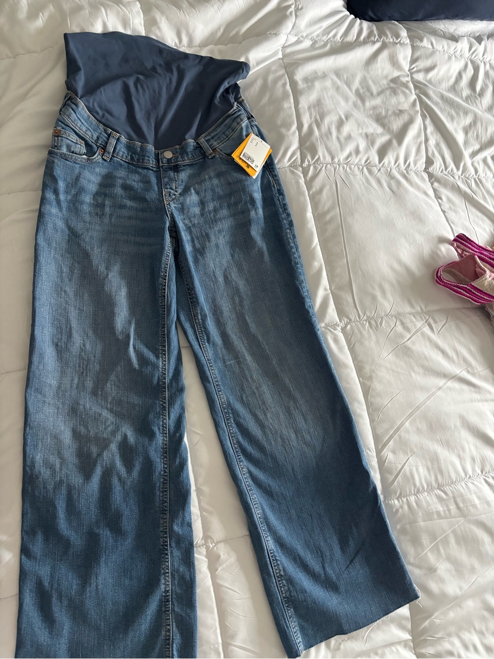 NWT H&M MAMA Maternity Wide-Leg Jeans in Medium Blue